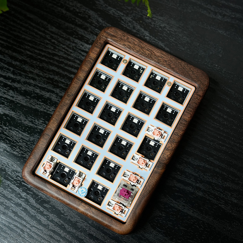 Soild Walnut Wood Wireless Mec - огляд і ціна Mechanical Numpad Hot Swap Rgb Wireless